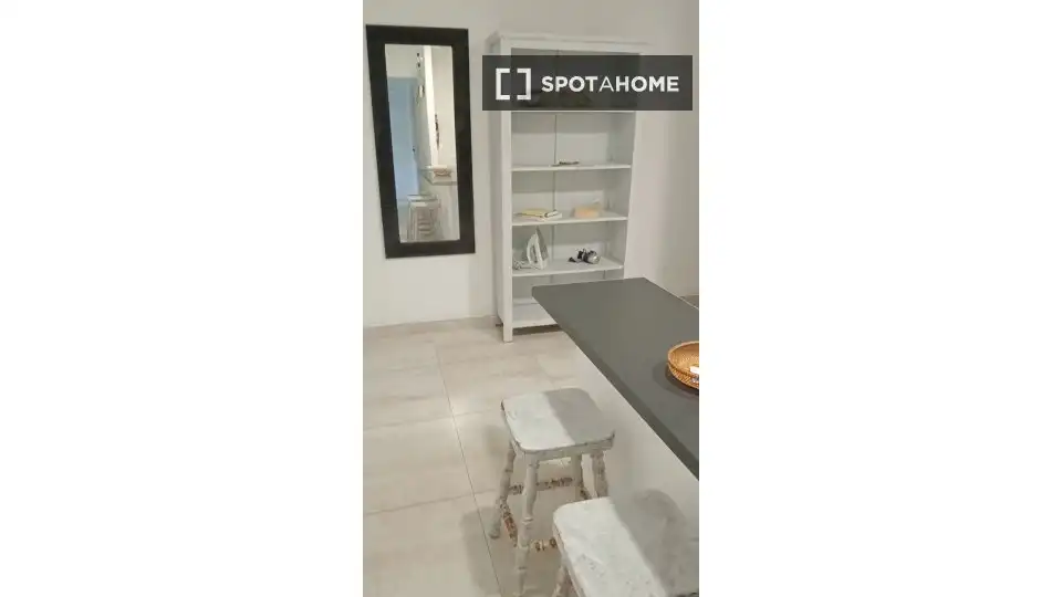 Vista exterior de Piso para compartir en Ciudad Alta