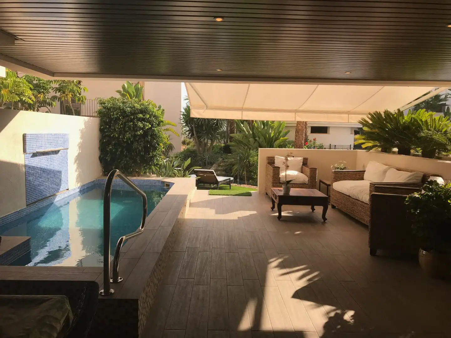 Terrassa de Apartament de lloguer en Estepona amb Aire condicionat, Calefacció i Jardí privat