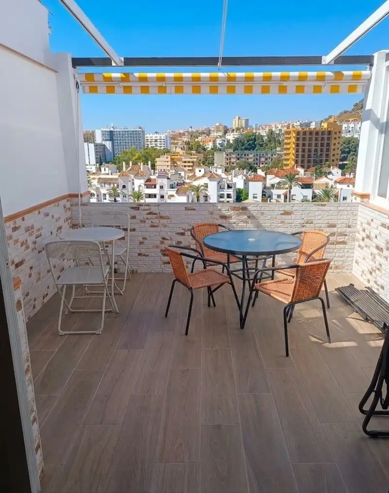 Terrassa de Apartament de lloguer en Benalmádena amb Aire condicionat, Terrassa i Moblat