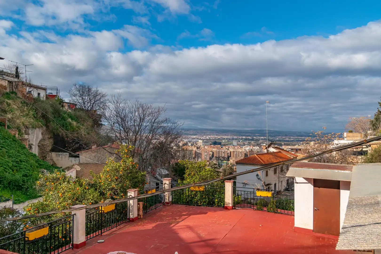 Vista exterior de Casa o chalet en venta en Granada con Jardín privado y Terraza