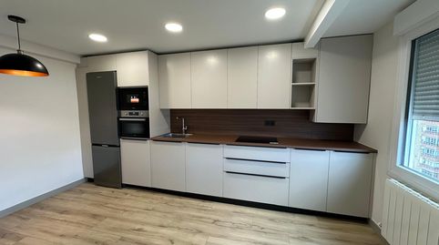 Foto 3 de Piso en venta en Avenida de Los Derechos Humanos, Gamonal - San Bruno - G9, Burgos Capital