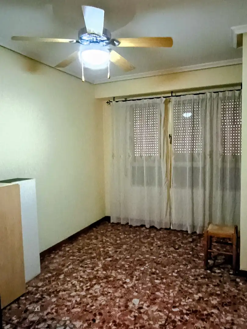 Habitación de Piso en venta en Elche / Elx con Aire acondicionado, Calefacción y Balcón
