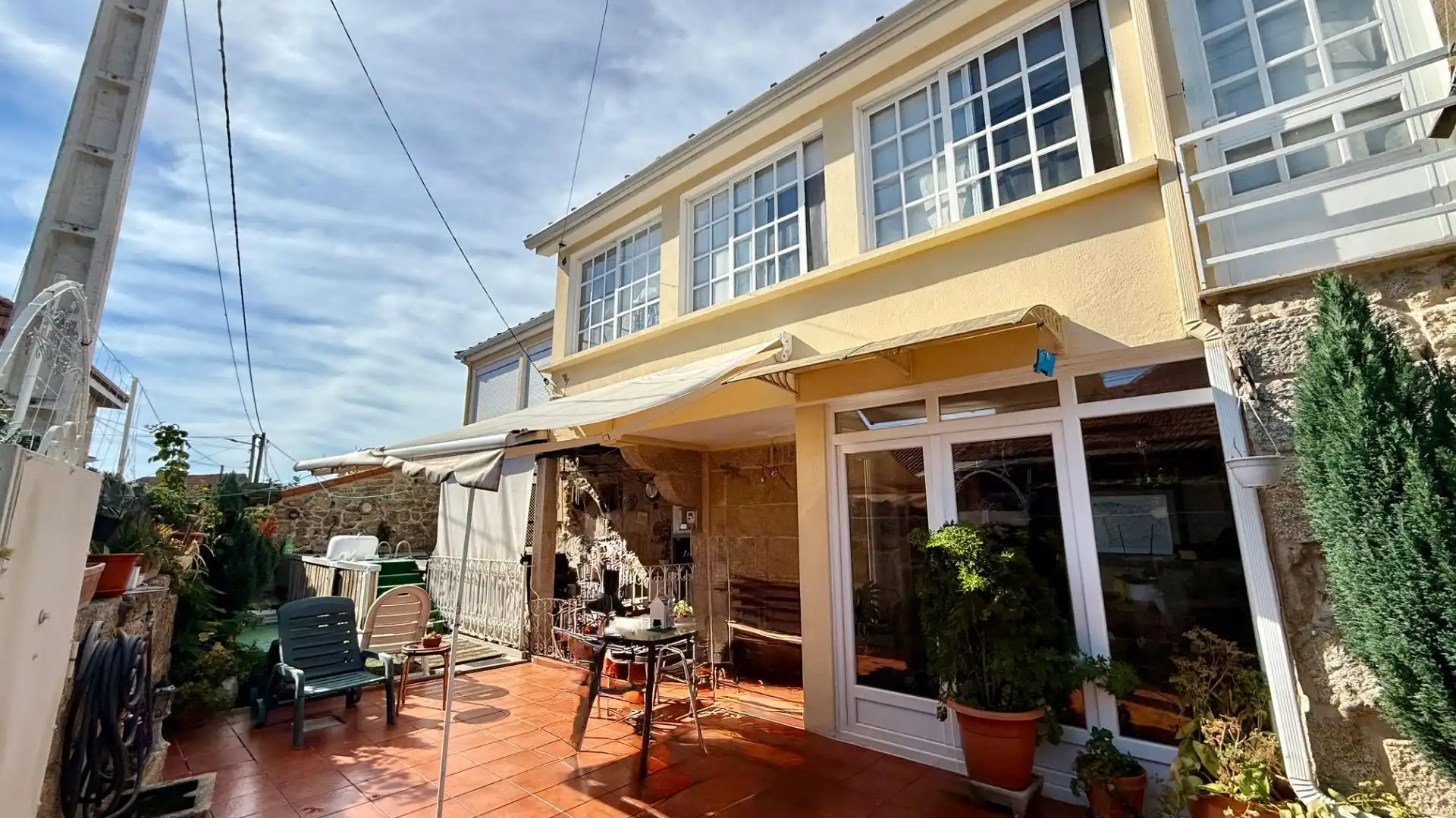Terrassa de Casa o xalet en venda en O Carballiño   amb Calefacció, Jardí privat i Terrassa