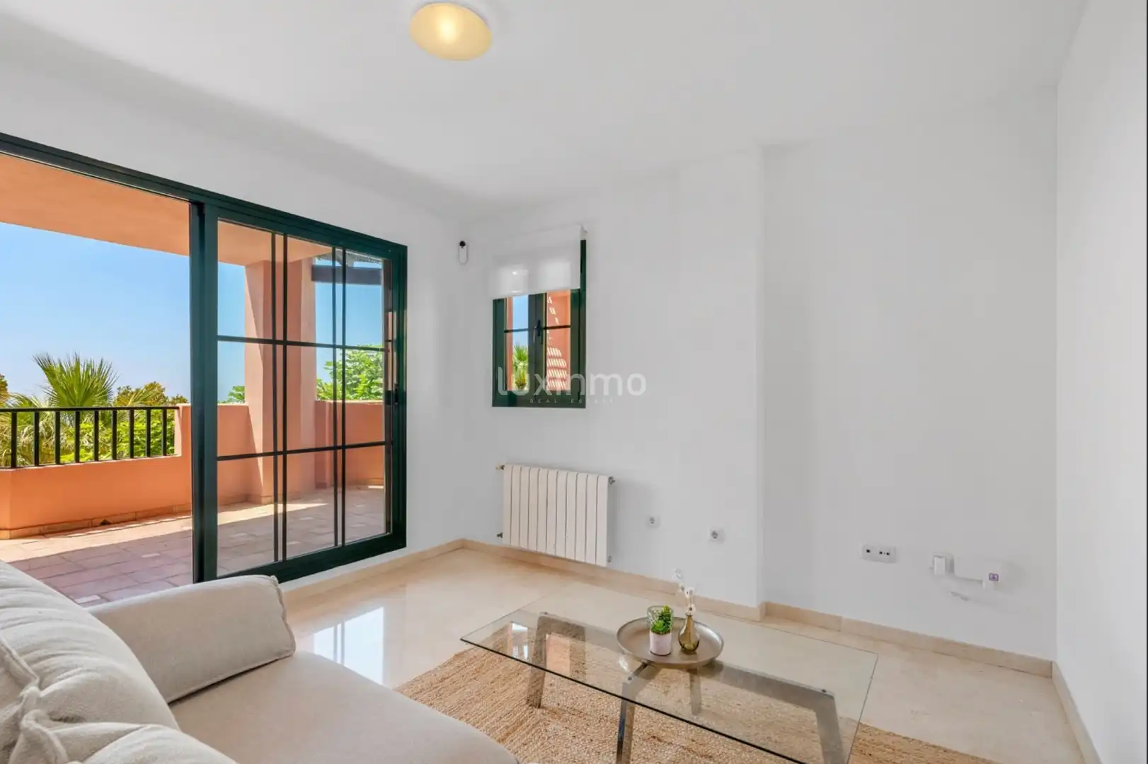 Flat with terrace for sale in Golf Bahía, imagen 6