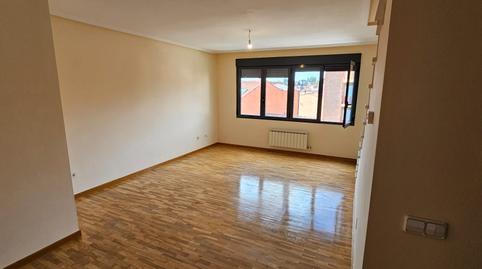 Photo 2 of Duplex to rent in Avenida de la Constitución, 256, Trobajo del Camino, San Andrés del Rabanedo