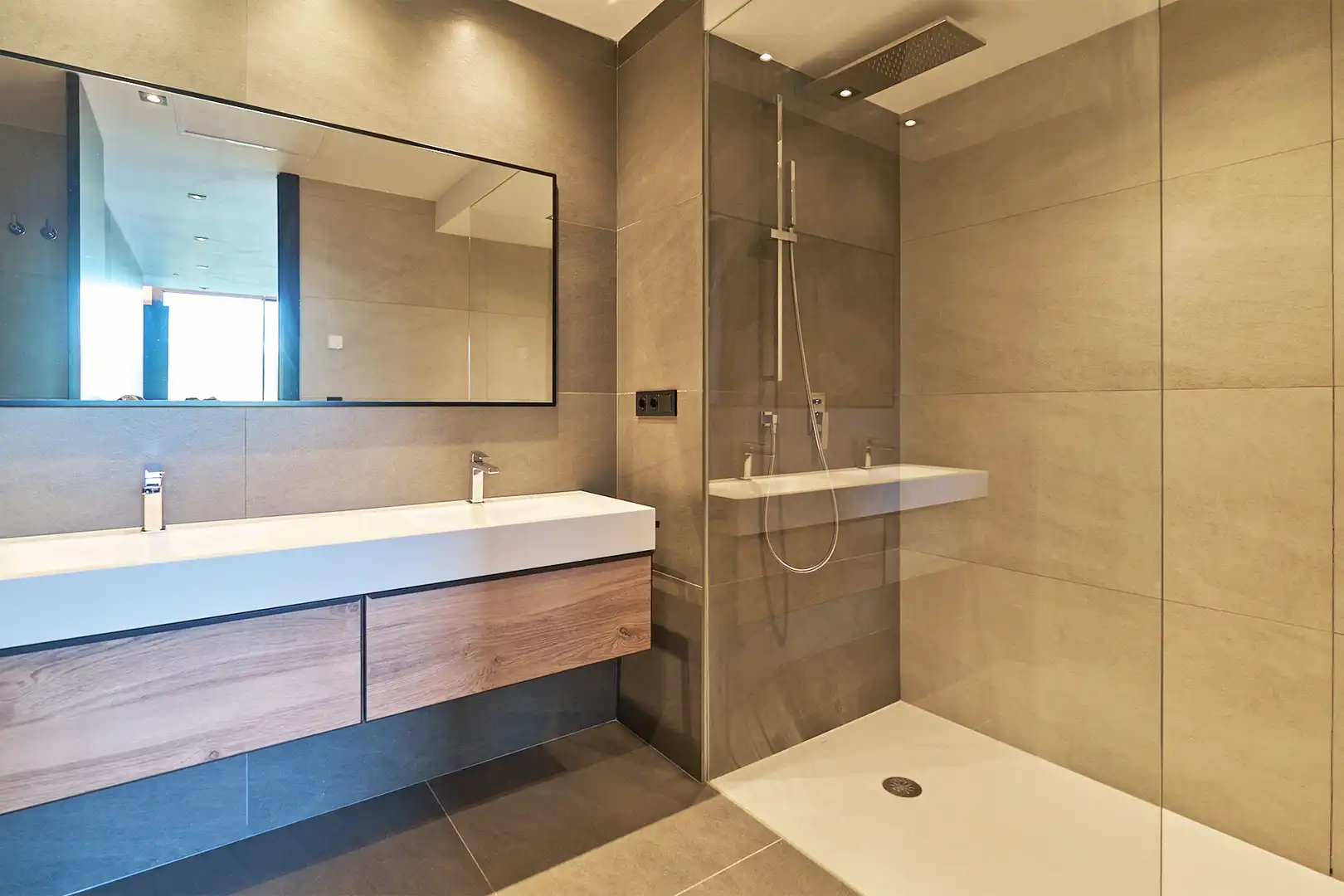 Baño de Casa o chalet en venta en Benahavís con Aire acondicionado, Calefacción y Jardín privado