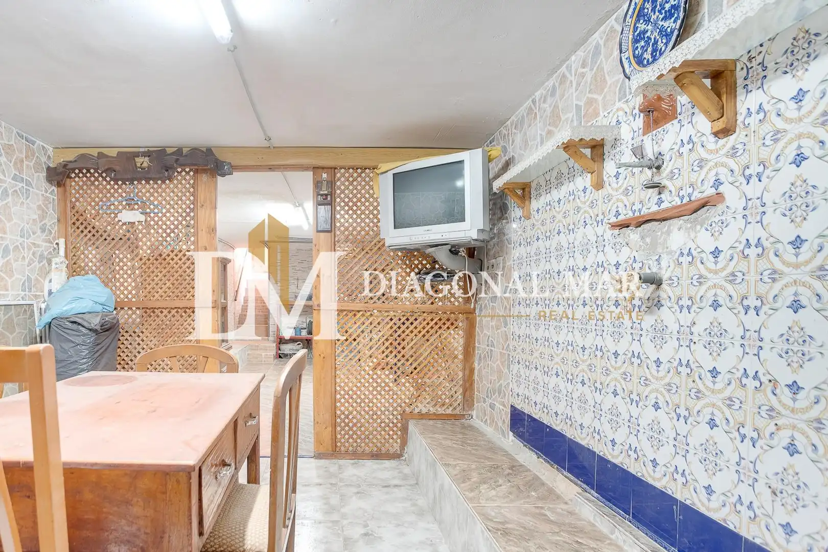 Küche von Einfamilien-Reihenhaus zum Verkauf in Barcelona mit Terrasse