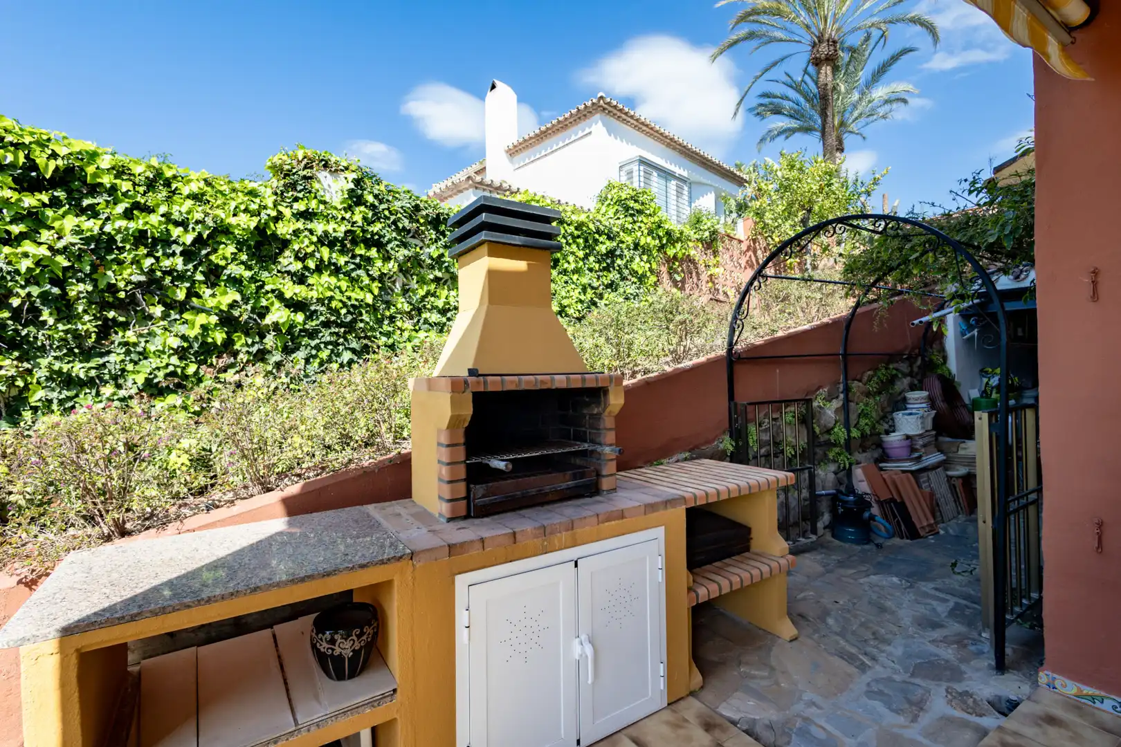 Garden of Houses for sale in Marbella  with Air Conditioner, Private garden and Terrace