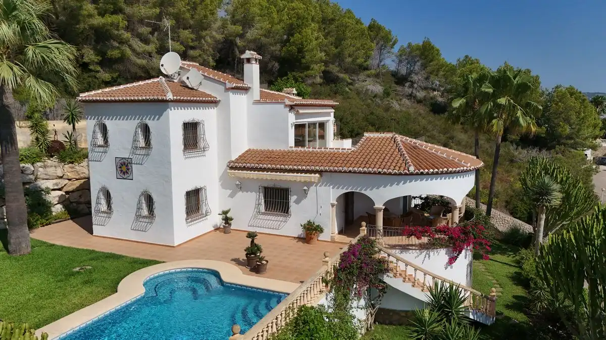 Chalet con piscina en venta en Cap Martí - El Tossalet - Pinomar