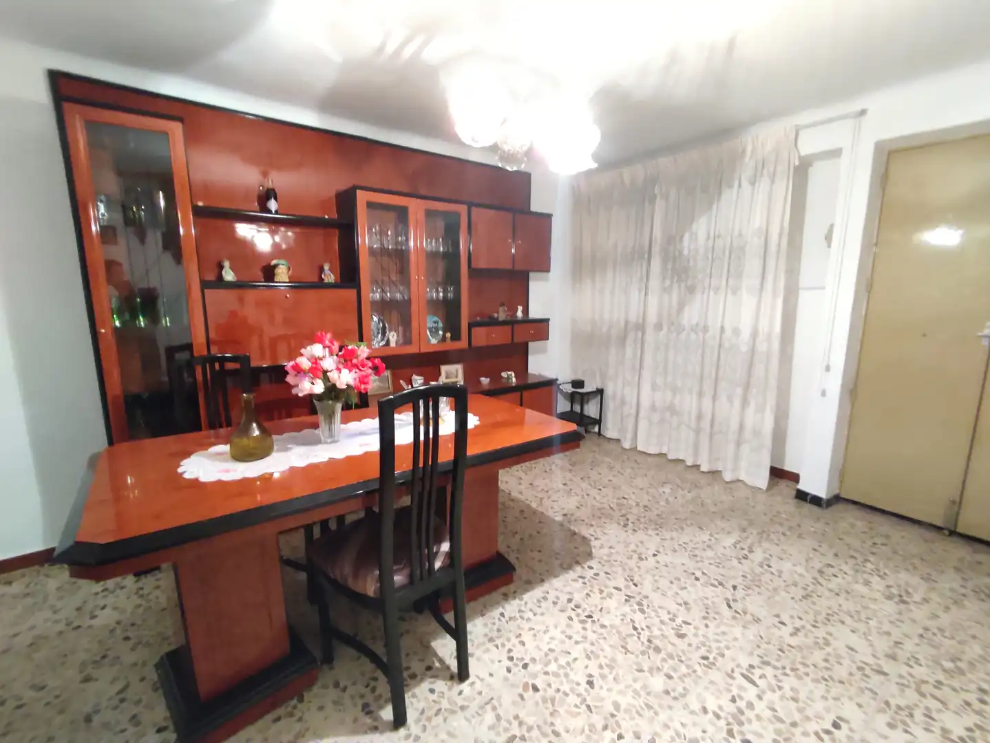 Menjador de Casa o xalet en venda en Iznájar amb Moblat