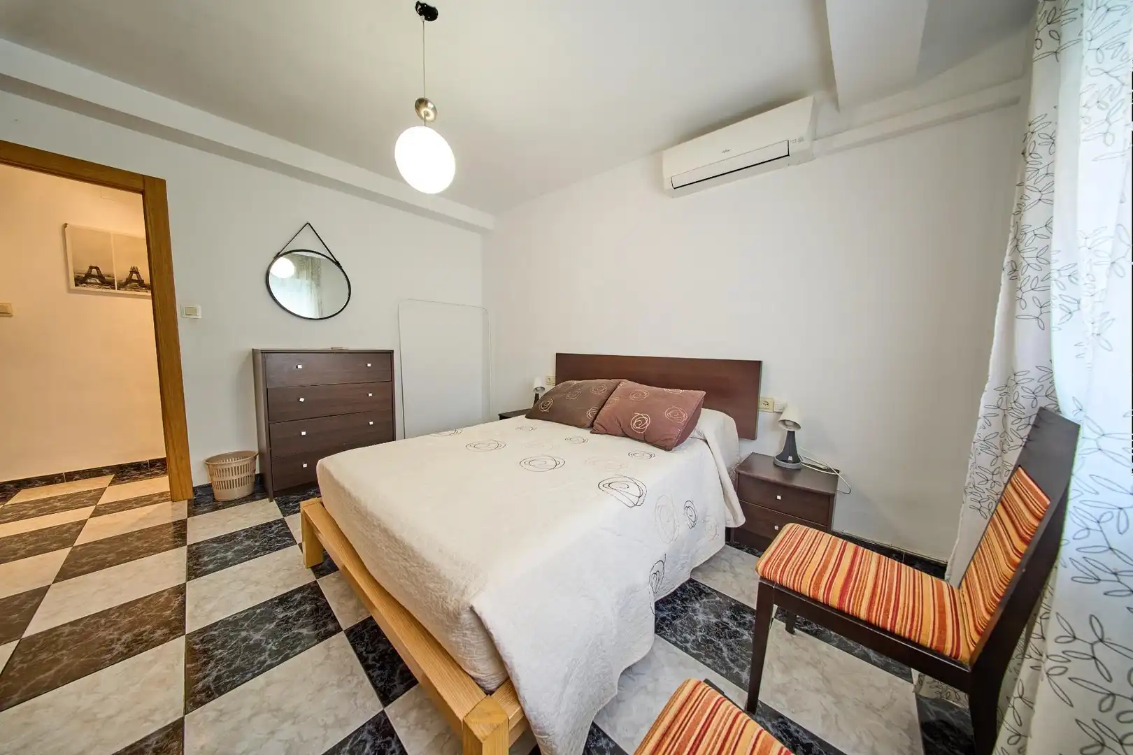 Schlafzimmer von Wohnung zur Miete in Granada