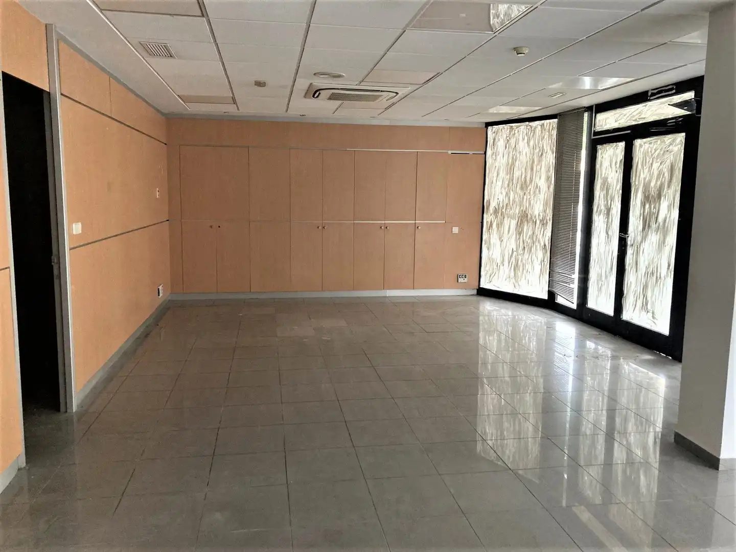 Local comercial en alquiler en Los Barrios, imagen 25