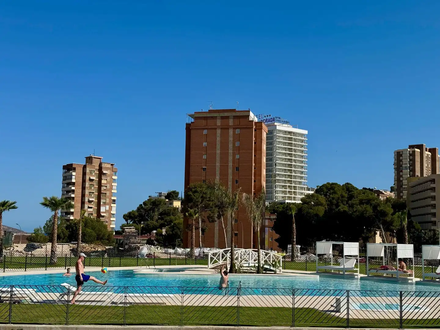 Apartamento con piscina en venta en Playa de Poniente, imagen 17