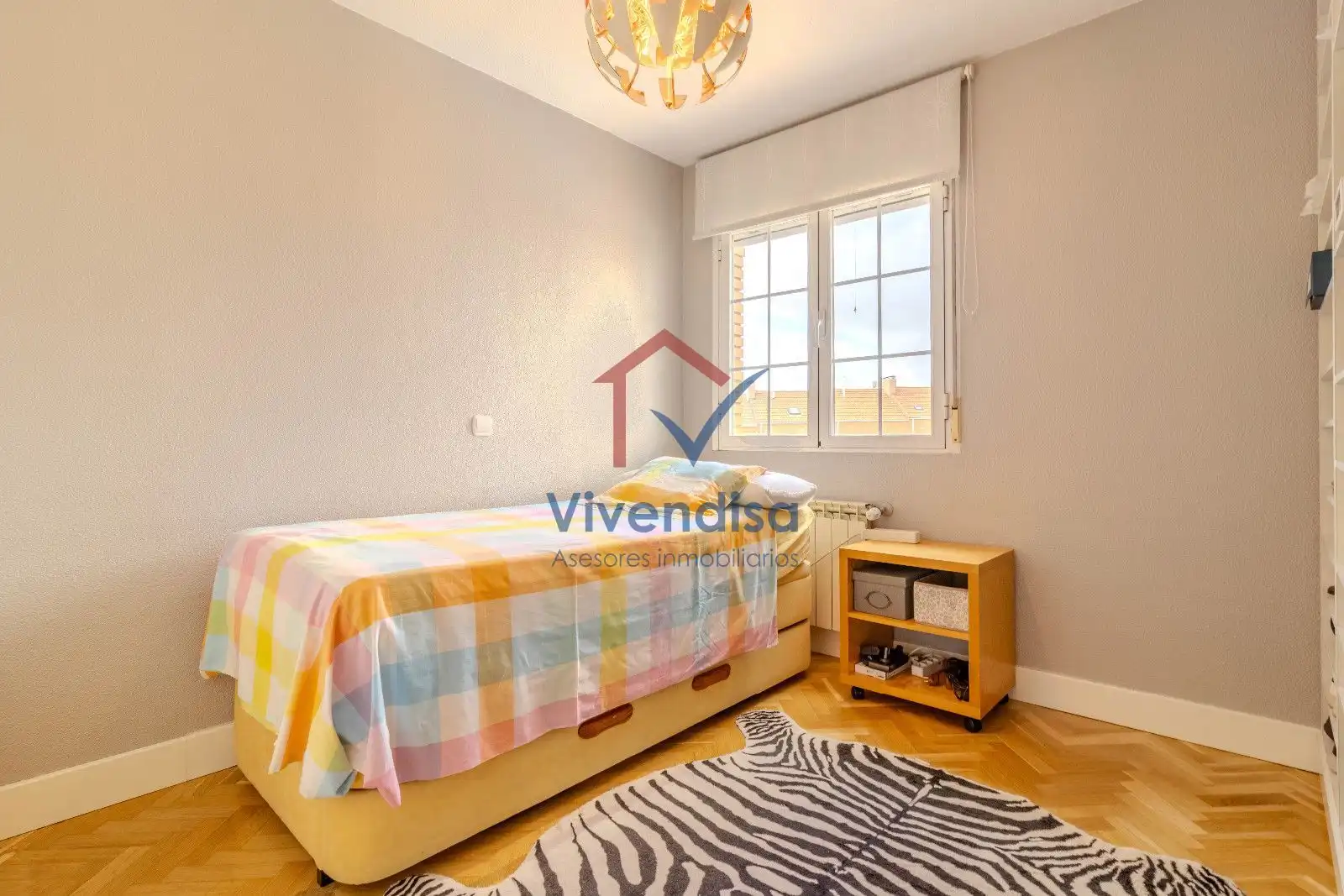 Habitación de Casa adosada en venta en Cabanillas del Campo con Terraza y Piscina