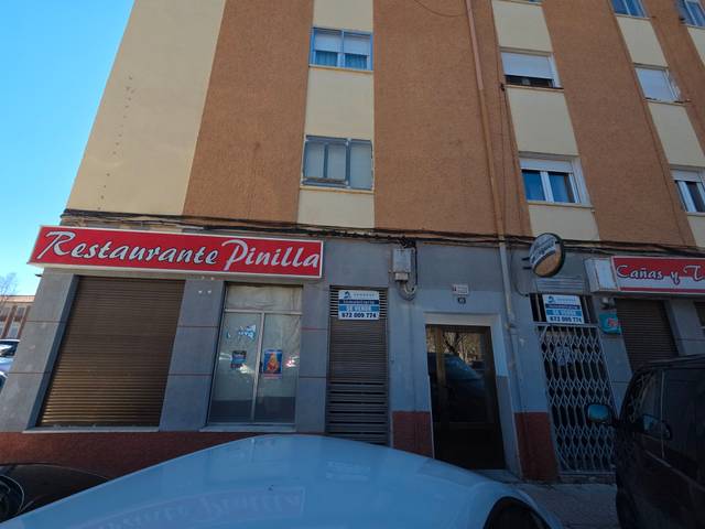 Local comercial en Venta en Ronda de Sevilla, 10 en Ensanche - Fuenfresca