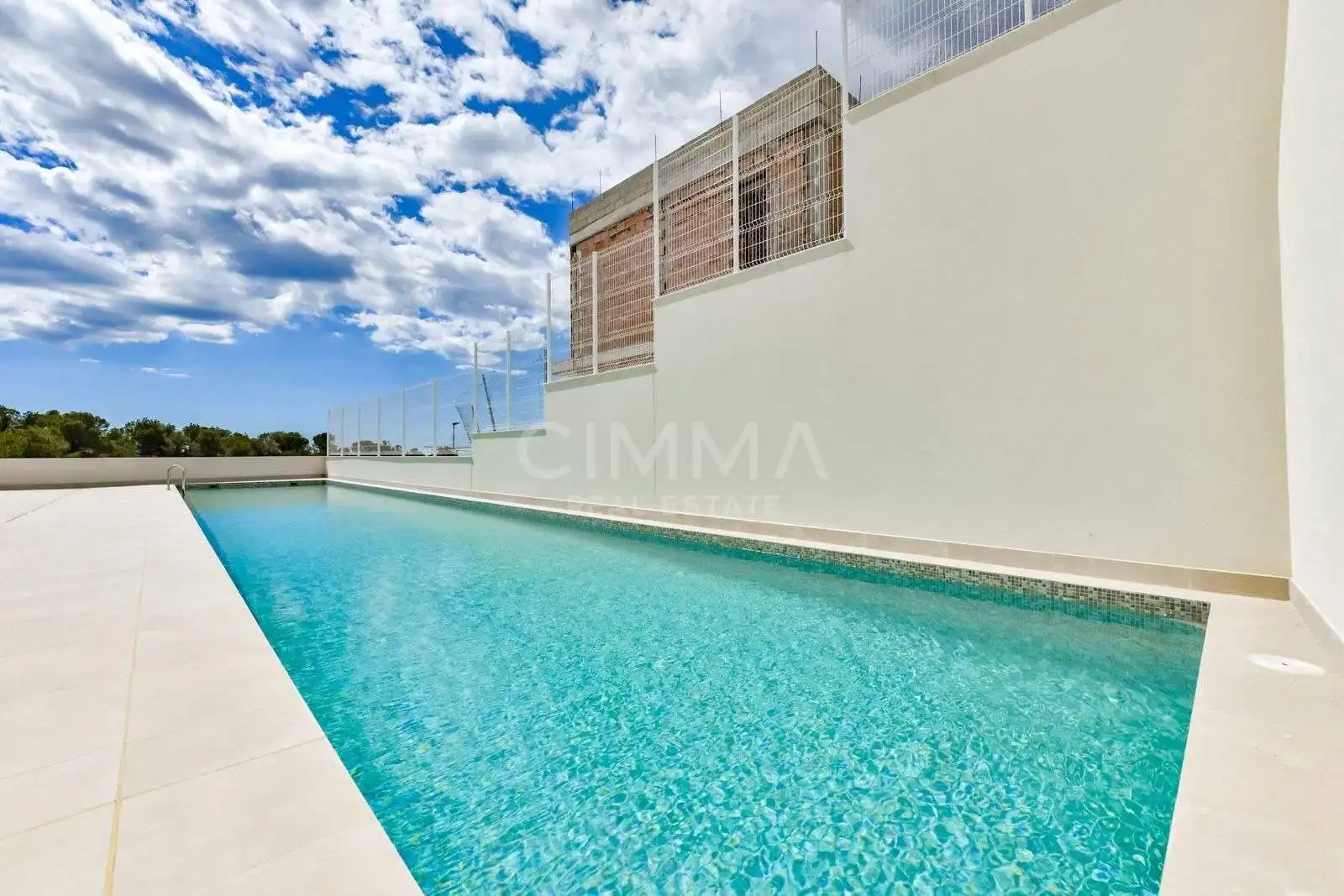 Chalet con terraza en venta en Golf Bahía, imagen 2