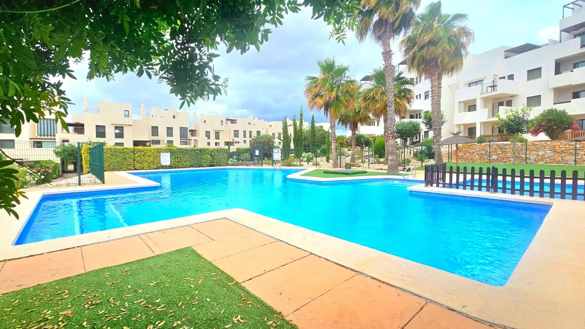 Piscina de Casa o xalet en venda en Murcia amb Aire condicionat, Calefacció i Jardí privat