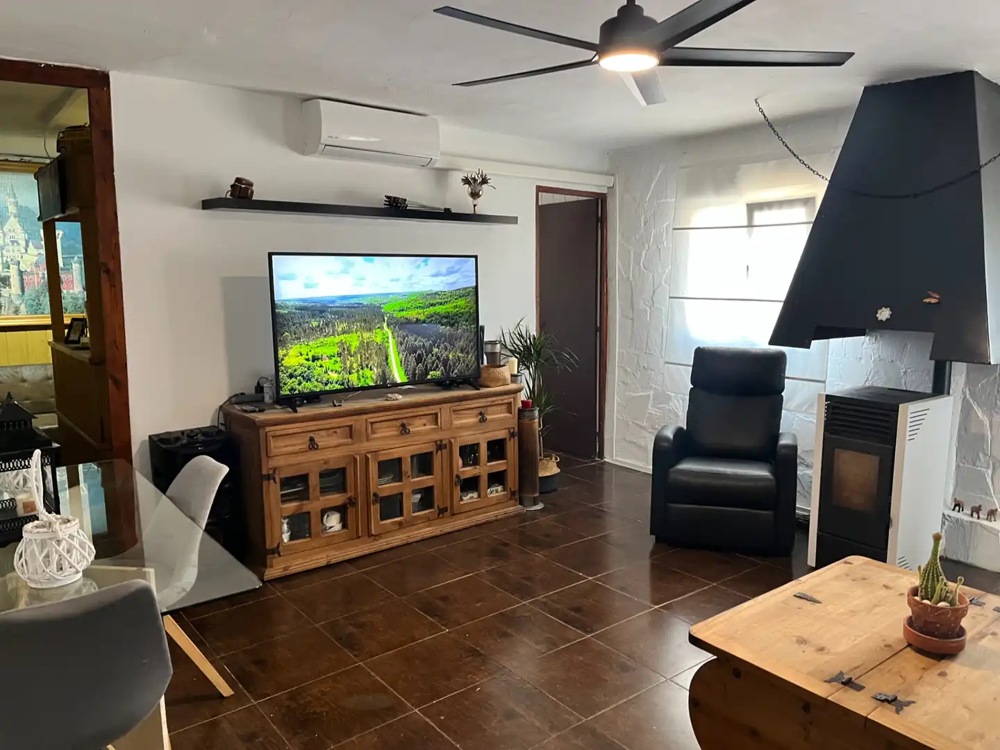 Sala de estar de Casa o chalet en venta en Pinseque con Calefacción, Jardín privado y Piscina
