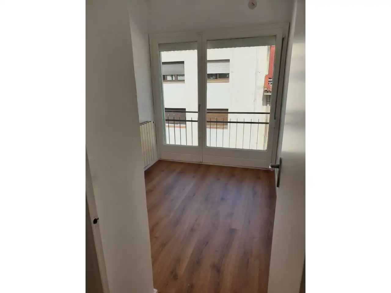 Habitación de Edificio en venta en Girona
