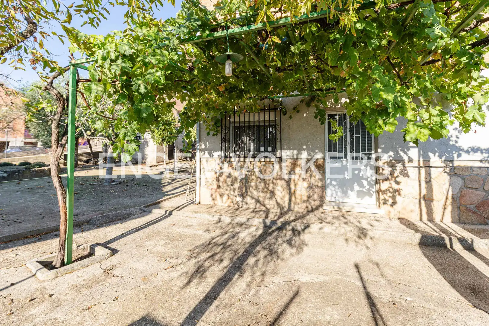 House with balcony for sale in Chapinería, imagen 2