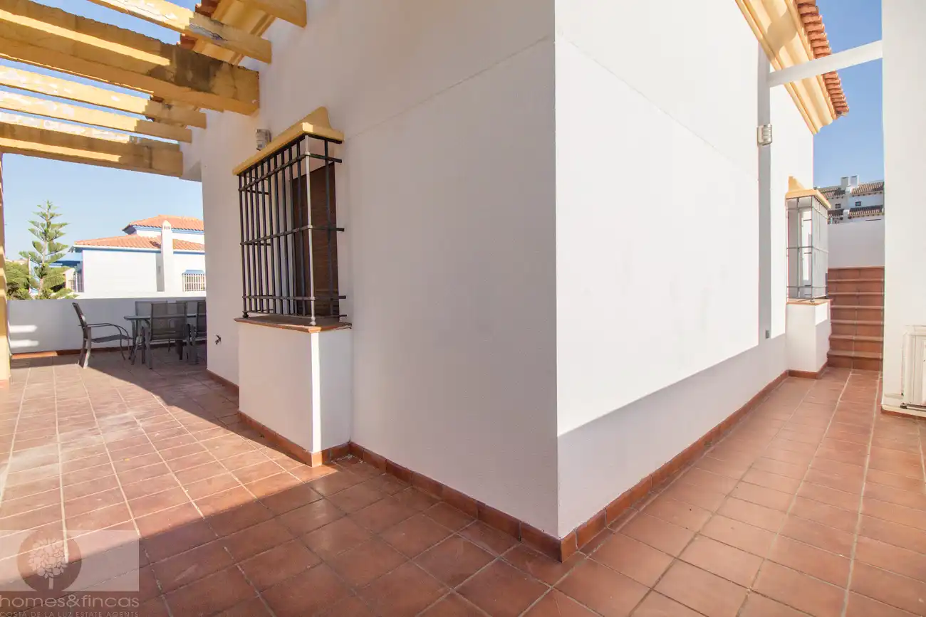 Houses for sale in Ayamonte  with Air Conditioner, Private garden and Terrace