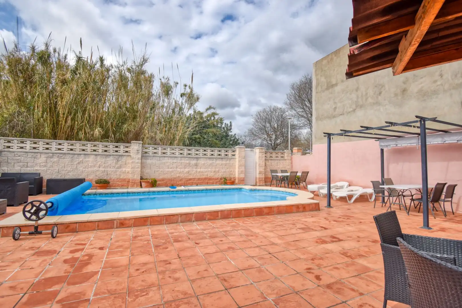 Swimming pool of Houses for sale in Gandia  with Air Conditioner, Heating and Terrace