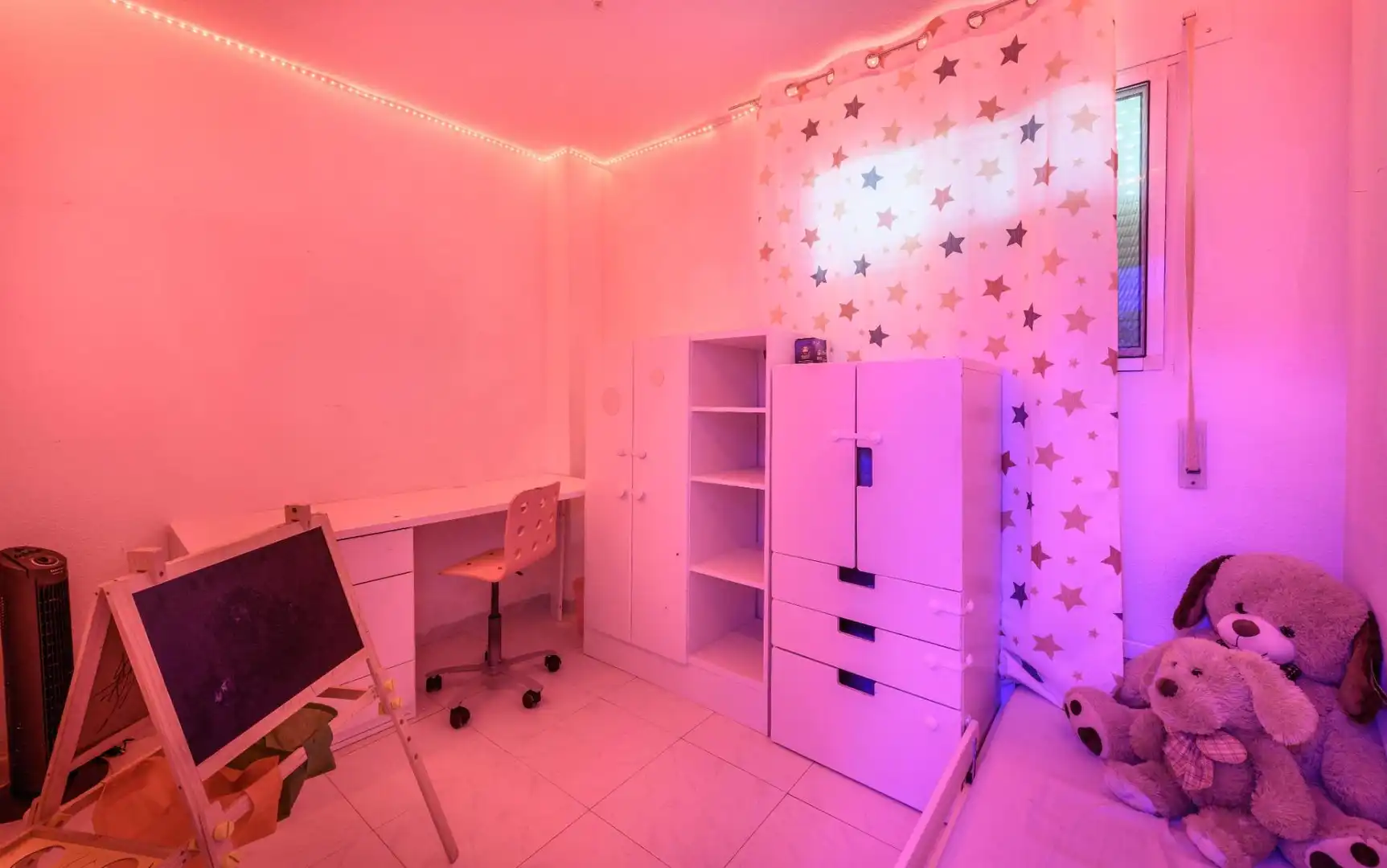 Bedroom of Detached homes for sale in Sacedón  with Air Conditioner and Alarm