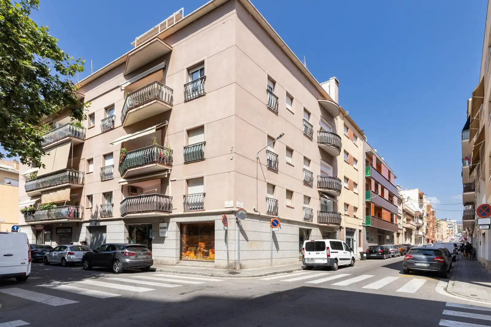 Außenansicht von Maisonette zum Verkauf in Mataró mit Klimaanlage, Möbliert und Balkon