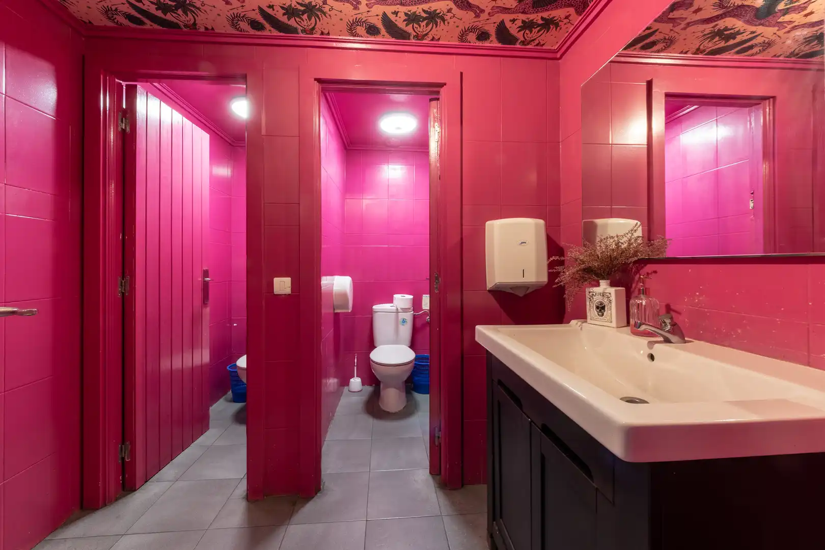 Baño de Local en venta en Portugalete con Aire acondicionado, Calefacción y Terraza