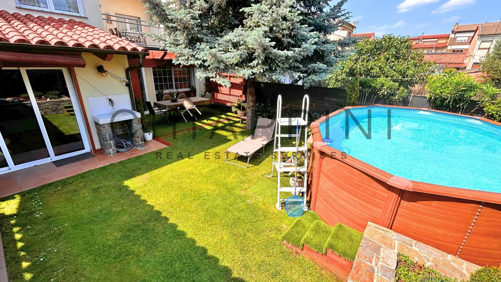 Swimming pool of Detached homes for sale in Manlleu  with Heating and Storage room