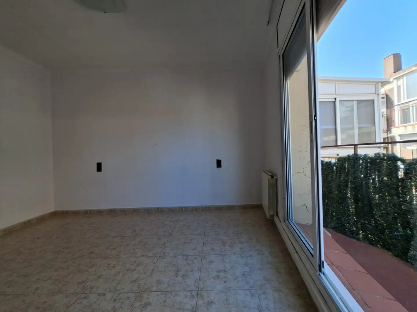 Dachboden zum Verkauf in Badalona mit Klimaanlage, Heizung und Terrasse