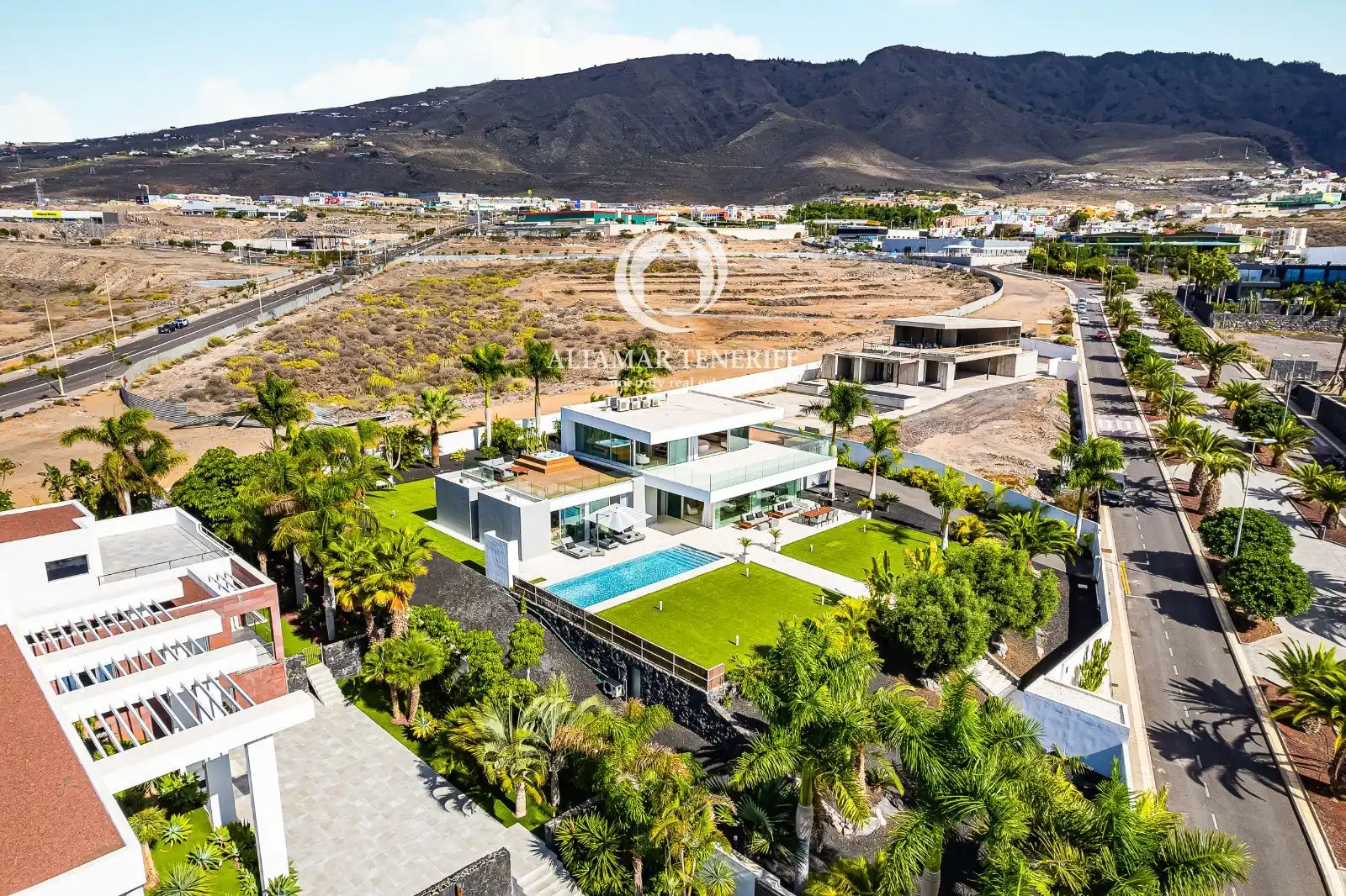 Vista exterior de Casa o xalet en venda en Costa Adeje