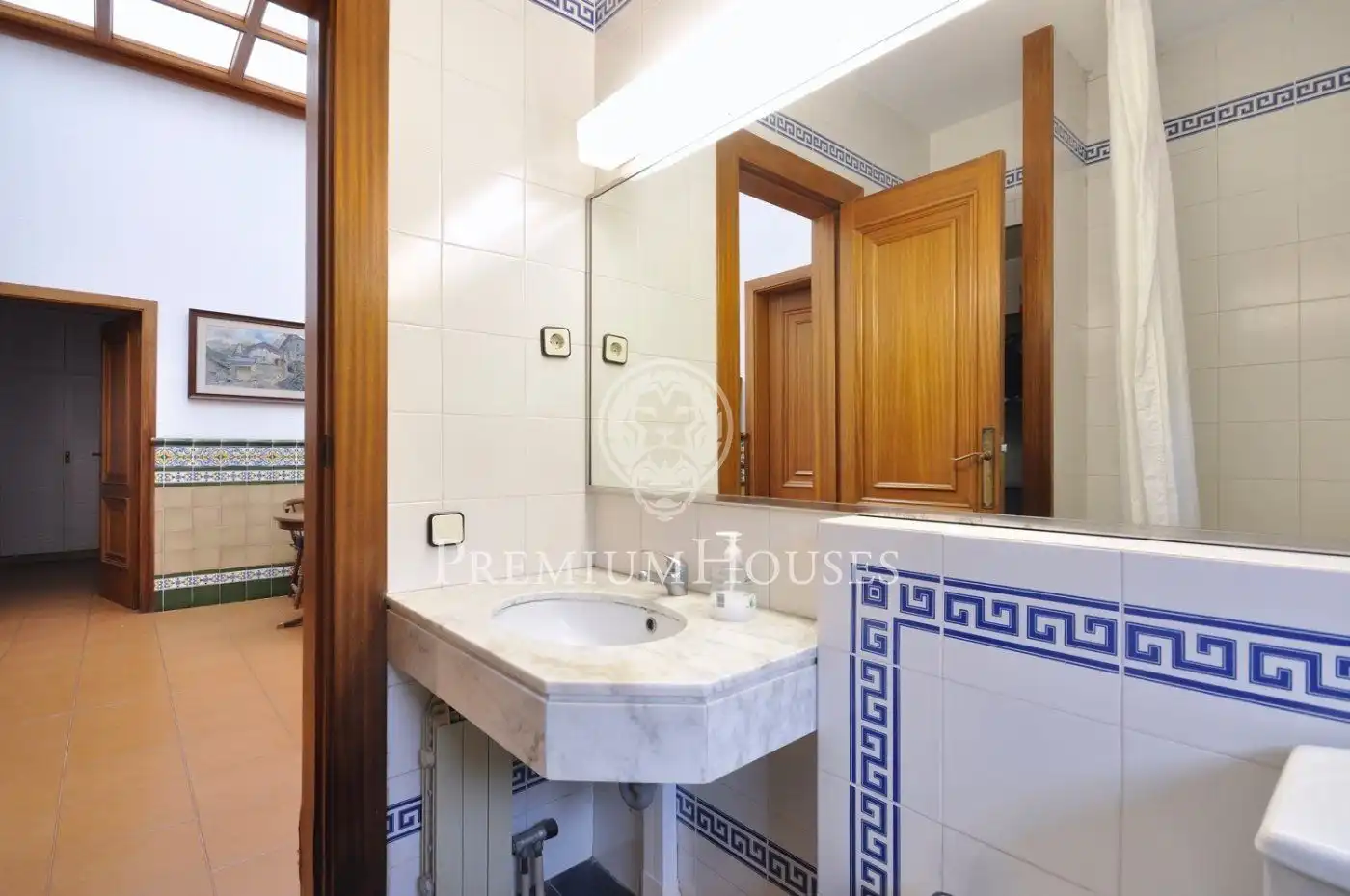 Houses for sale in Tiana