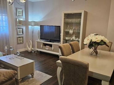 Casa con balcón en venta en Calle Alceo
