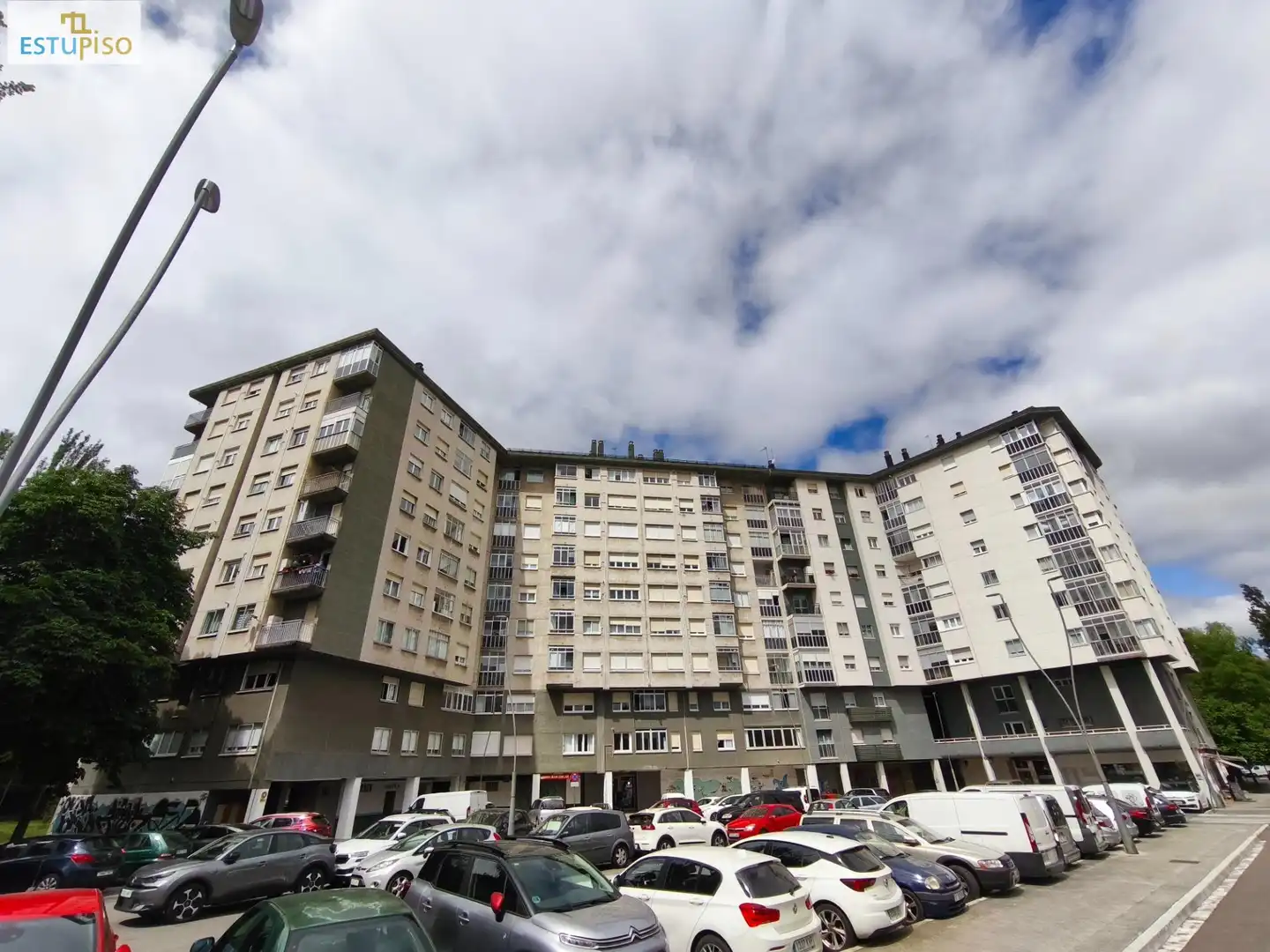 Vista exterior de Pis en venda en Vitoria - Gasteiz amb Calefacció, Parquet i Traster