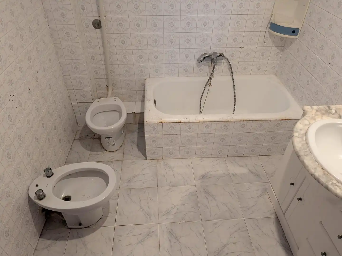 Bathroom of Flat for sale in Lloseta  with Terrace and Storage room