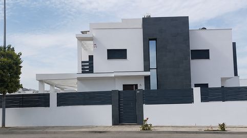 Foto 4 de Casa o chalet de alquiler en Avenida Santa Clara, Capellanía - Retamar, Alhaurín de la Torre