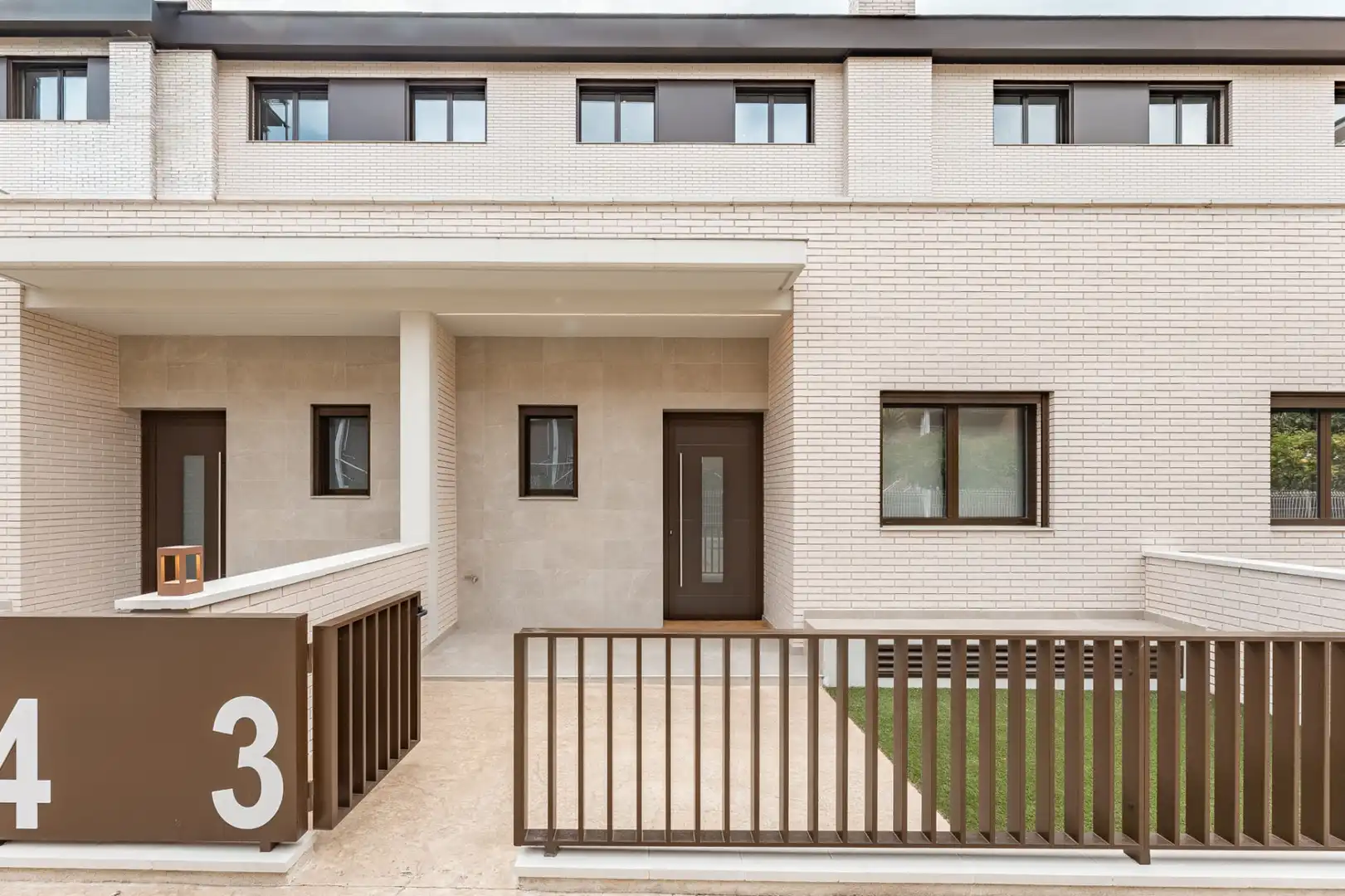 Exterior view of Detached homes for sale in Reus  with Air Conditioner, Heating and Terrace