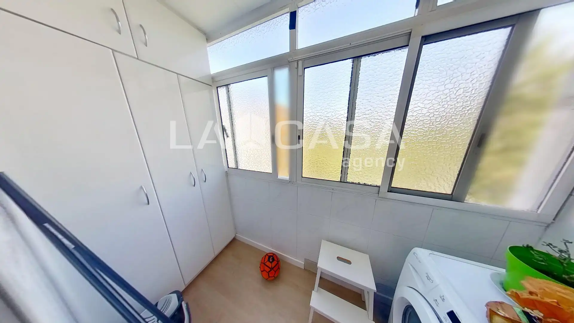 Flat for sale in Barcelona  with Balcony