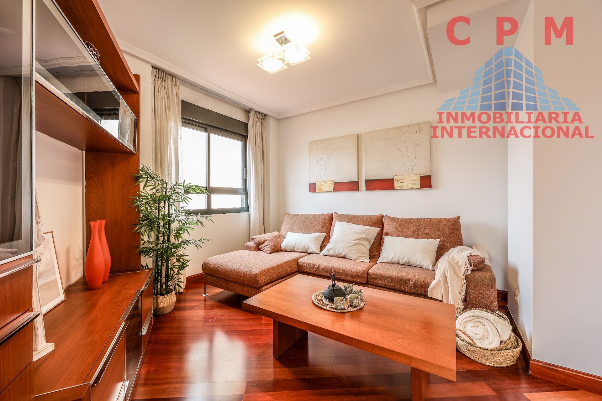 Living room of Attic to rent in  Madrid Capital  with Air Conditioner, Heating and Parquet flooring