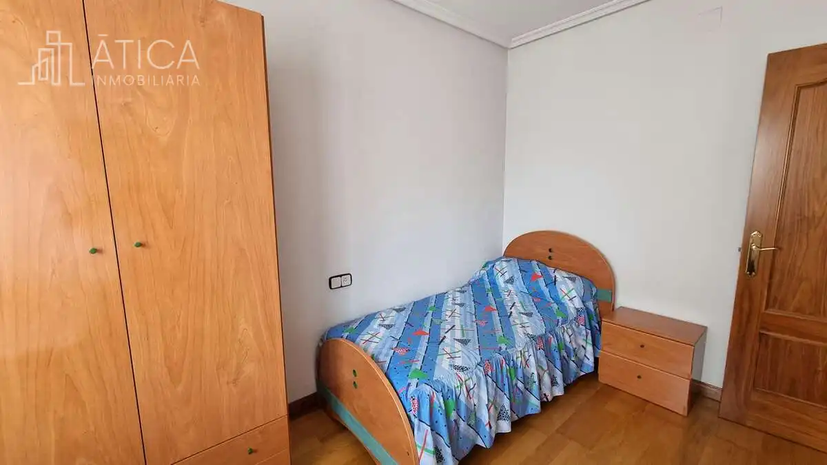 Piso de alquiler en Capuchinos - Glorieta - Ciudad Jardín