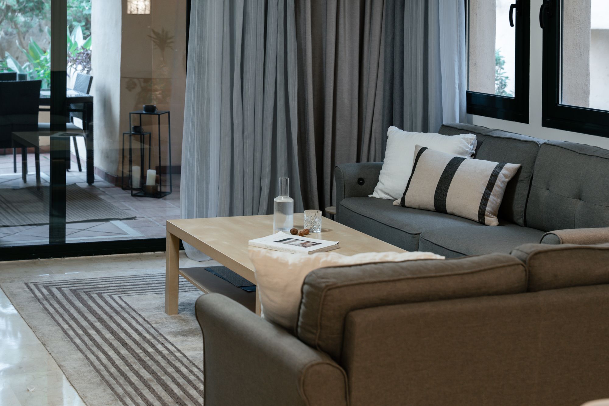 Sala de estar de Apartamento en venta en Estepona con Terraza