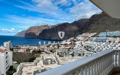 Vista exterior de Pis en venda en Santiago del Teide amb Terrassa i Balcó