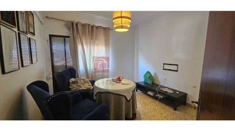 SE VENDE PISO CERCANO A INSTITUTOS Y ZONAS VERDES