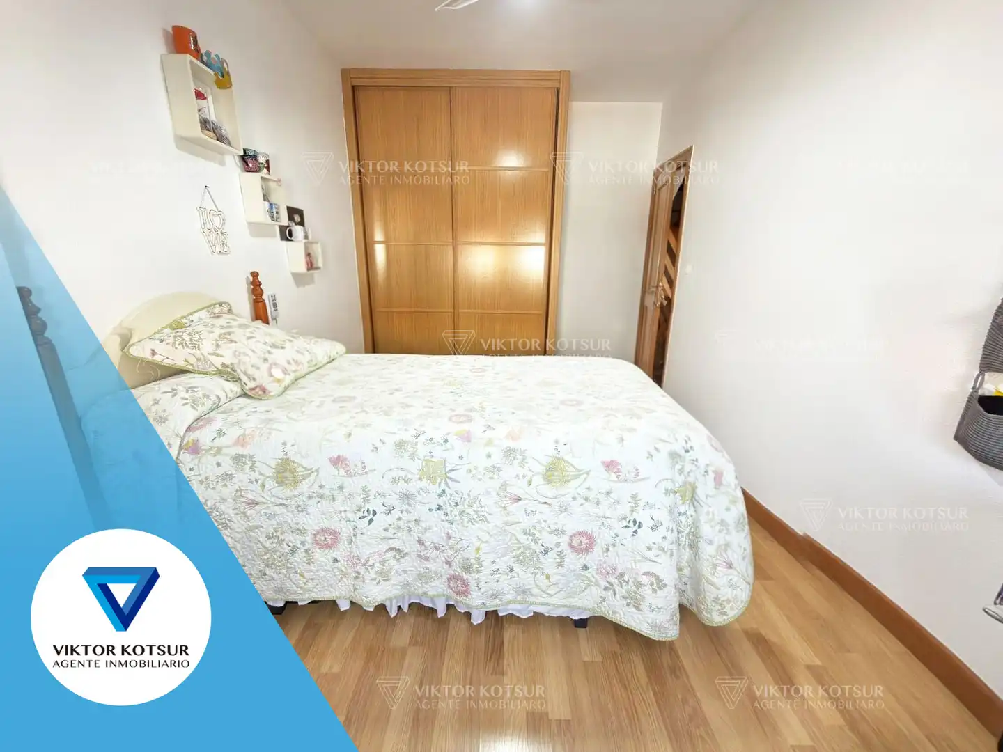 Bedroom of Detached homes for sale in Roquetas de Mar  with Air Conditioner, Terrace and Storage room