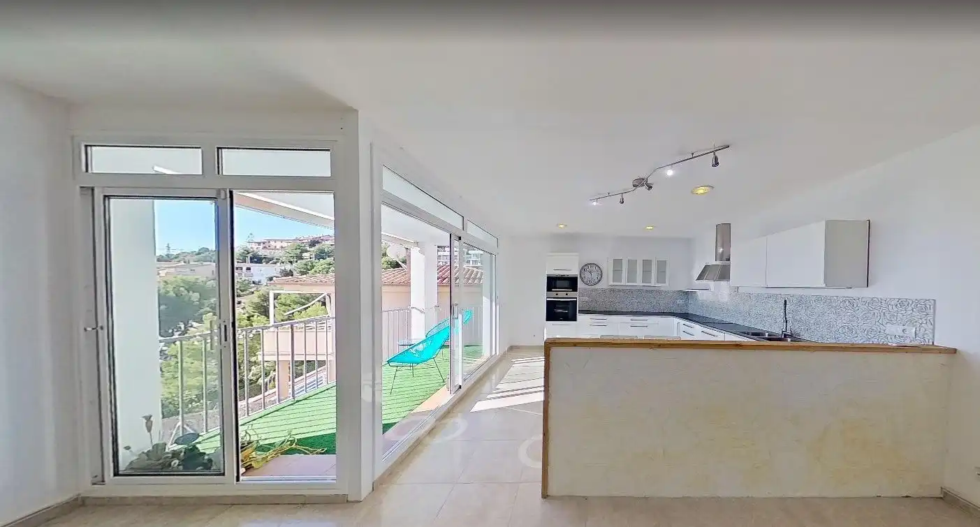 Semi-detached house with terrace for sale in Avenida del Comte Gómez de Orbaneja, imagen 7