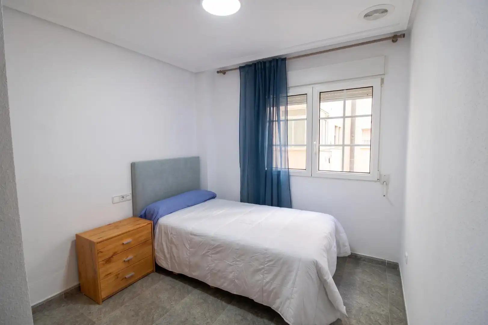 Flat with terrace to rent in Paseo FLORENCIA, imagen 17