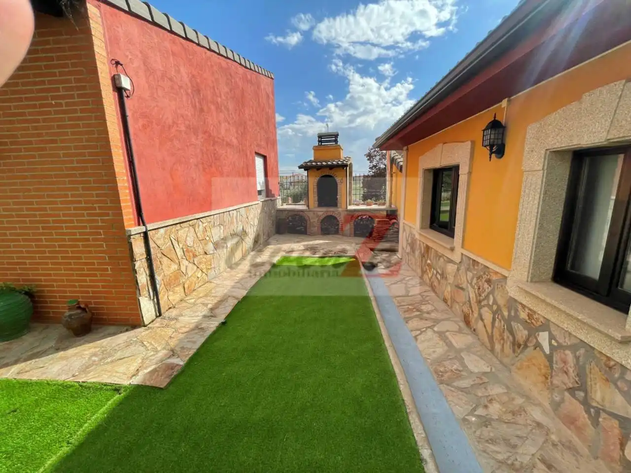 Houses for sale in Andavías