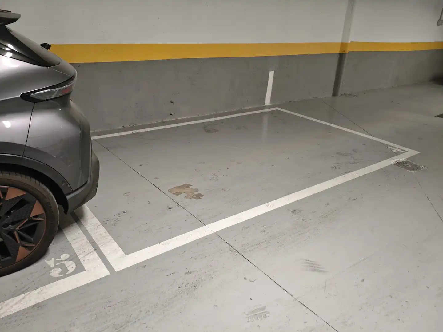 Parkplatz von Garage zur Miete in Barrio de Salamanca