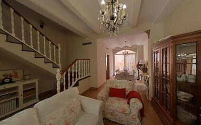 Sala d'estar de Casa adosada en venda en Petrés amb Aire condicionat, Parquet i Terrassa